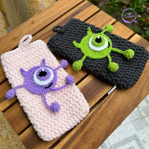 Túi đựng điện thoại hoạ tiết hoạt hình, túi len handmade, chống sốc điện thoại, đựng máy tính cầm tay